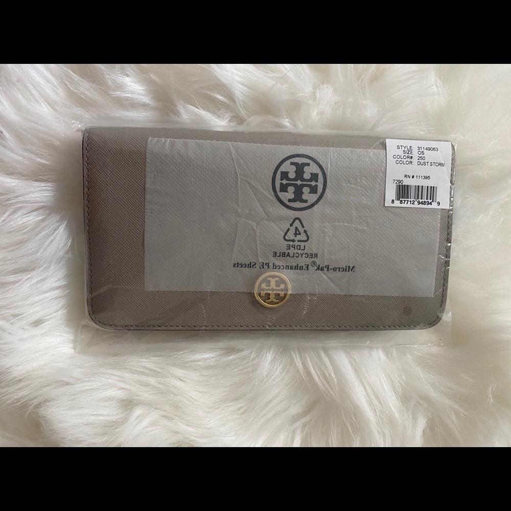 Tory Burch Robinson Continental Wallet